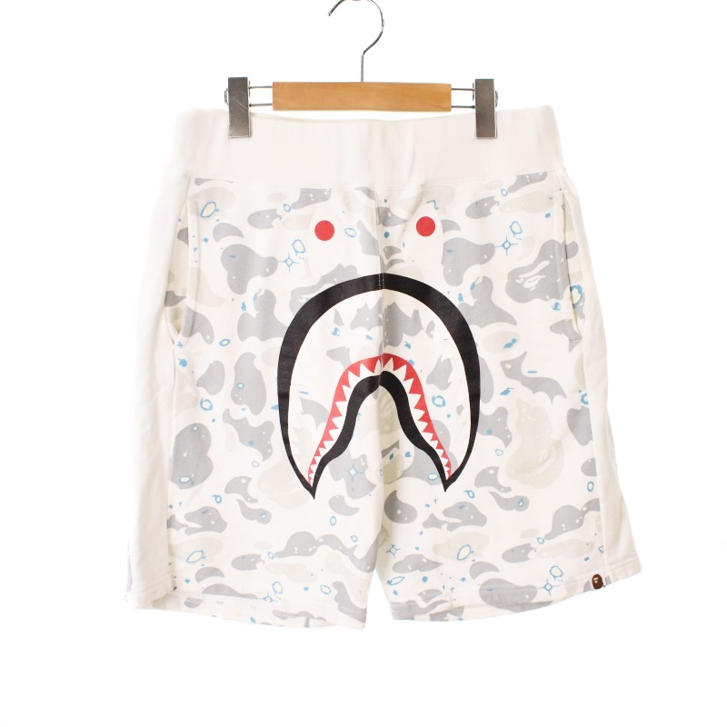 アベイシングエイプ A BATHING APE SPACE CAMO SHARK SWEAT SHORTS 