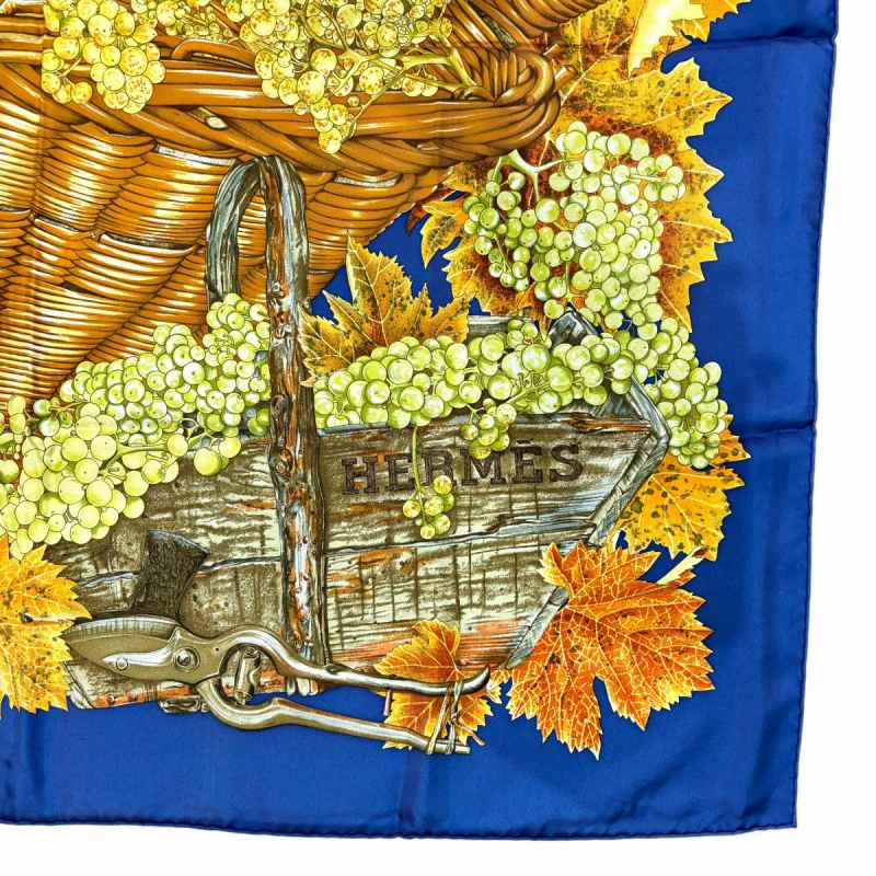 エルメス HERMES カレ90 VENDANGES ぶどうの収穫 スカーフ シルク 青  