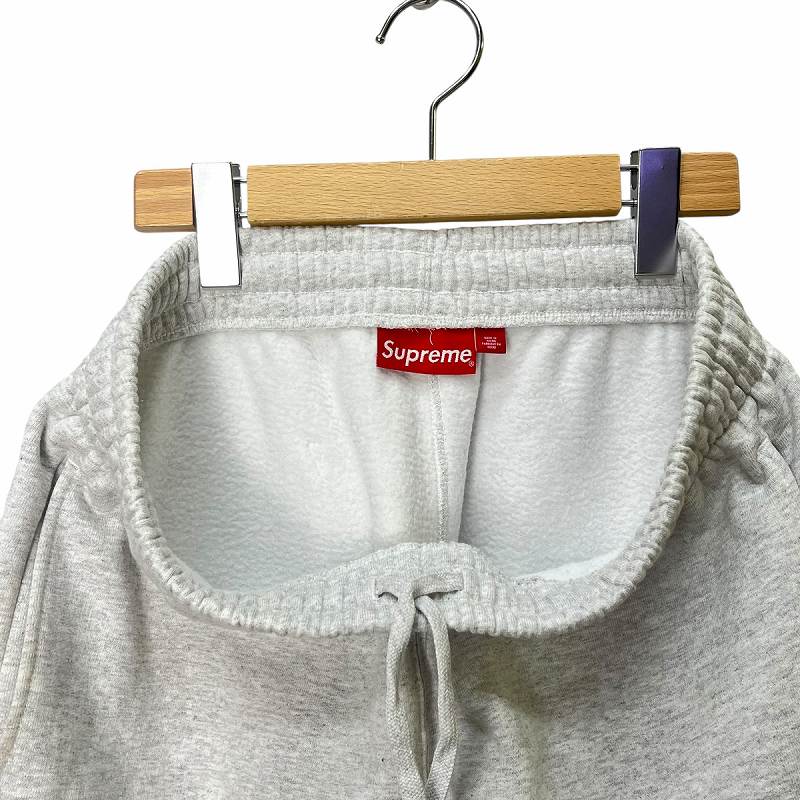 Supreme サテンアップリケ　グレー Supreme（シュプリーム） サテンアップリケ フードパーカー トップス
