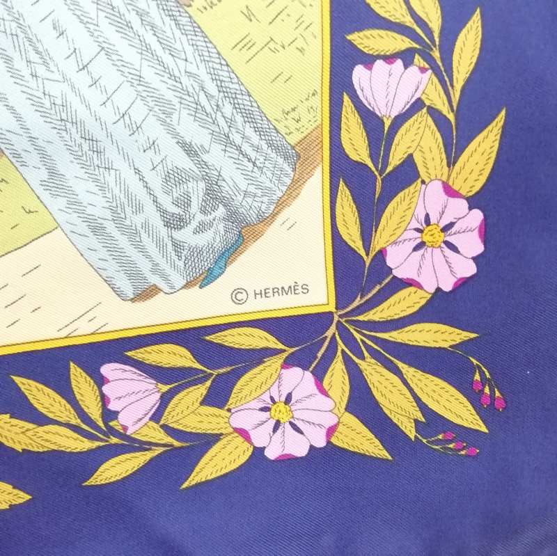HERMESカレ90大判スカーフCOSTUMESDES DEPARTEMENTS エルメス HERMES カレ90 COSTUMES DES DEPARTEMENTS 部門の衣装 シルク