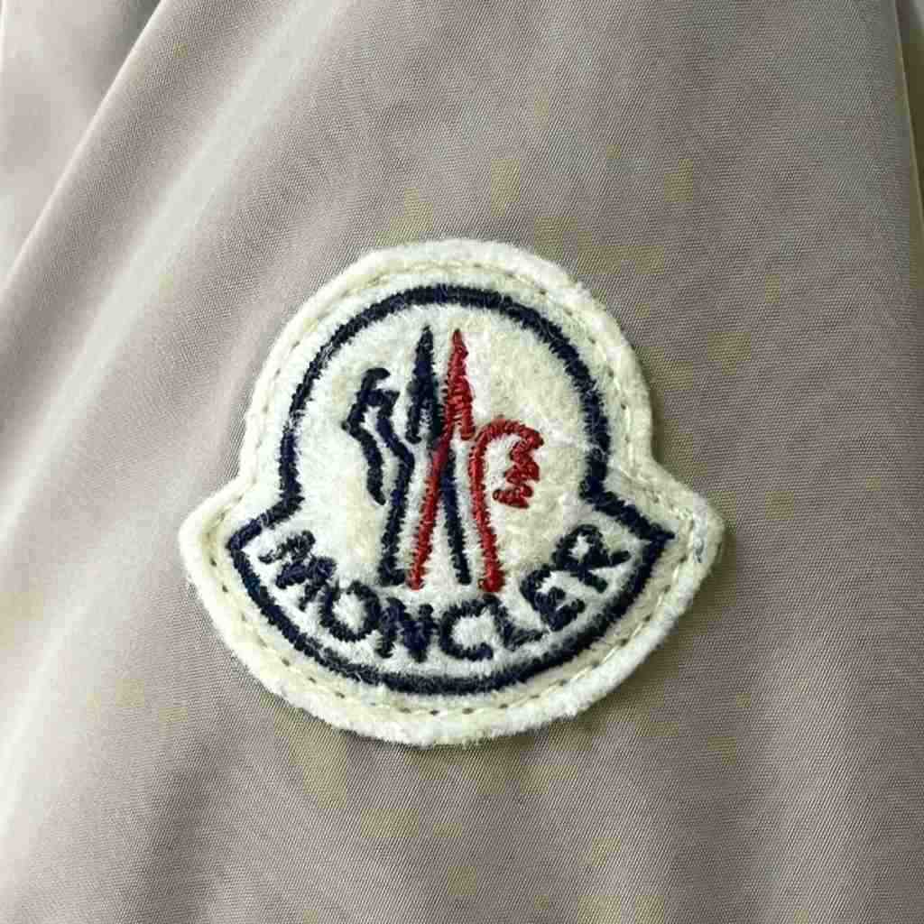 モンクレール MONCLER TARAWA フーディ ナイロン ロングコート