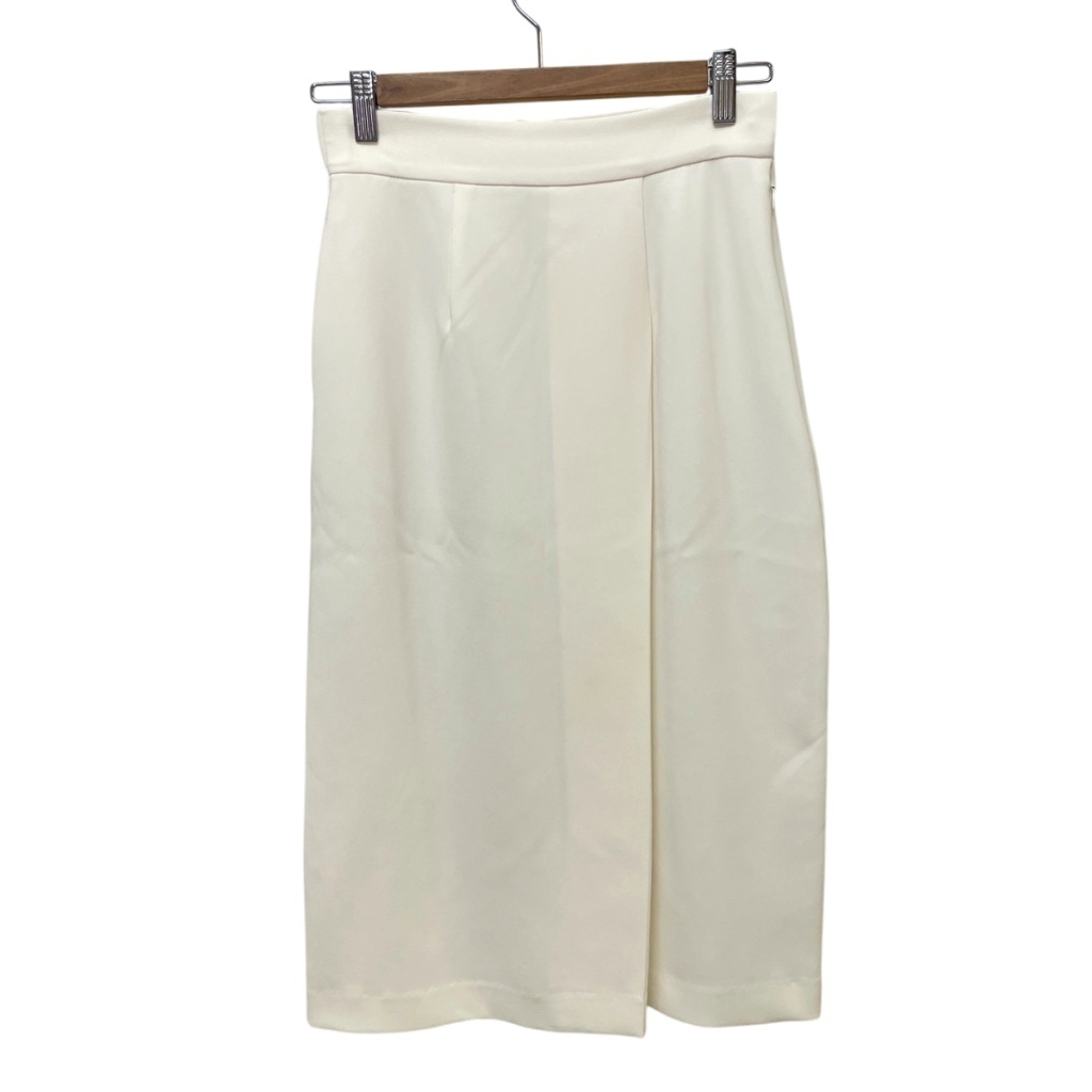 美品【SOEJU】ソージュ ホワイト タイトスカート M タイトスカート - SOÉJU online store｜上質な大人の女性のためのスカート