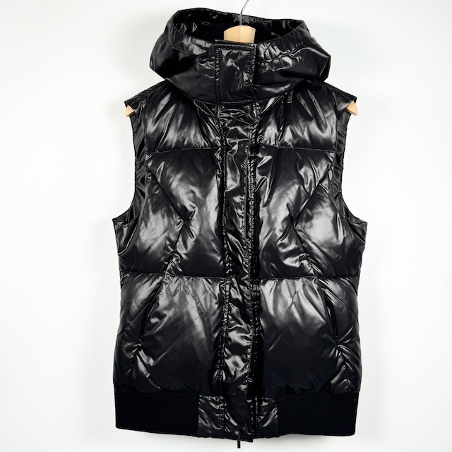 Theory ダウンベスト ブラック 再販で手に入れた〈UNIQLO×Theory