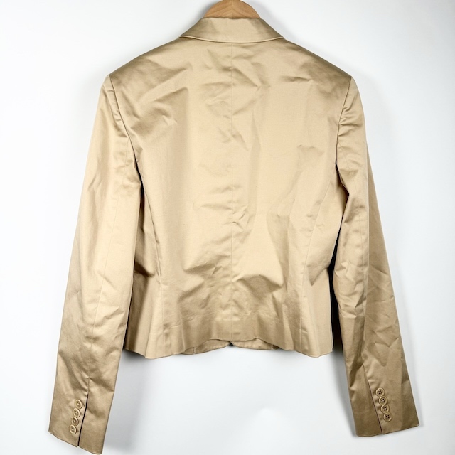 ベージュ ショートジャケット 長袖 アウター シャツ 長袖 ショート丈 スタイルアップ ショートな丈感が