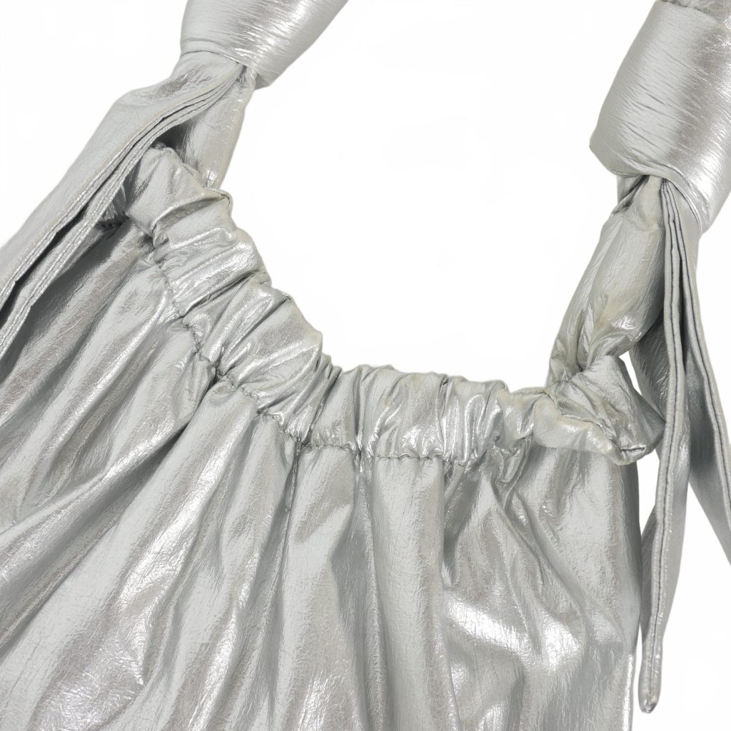 GANNI 定価5万　未使用　シルバー　パンツ pants-1-1-3ed3d.jpg?fit=max&w=