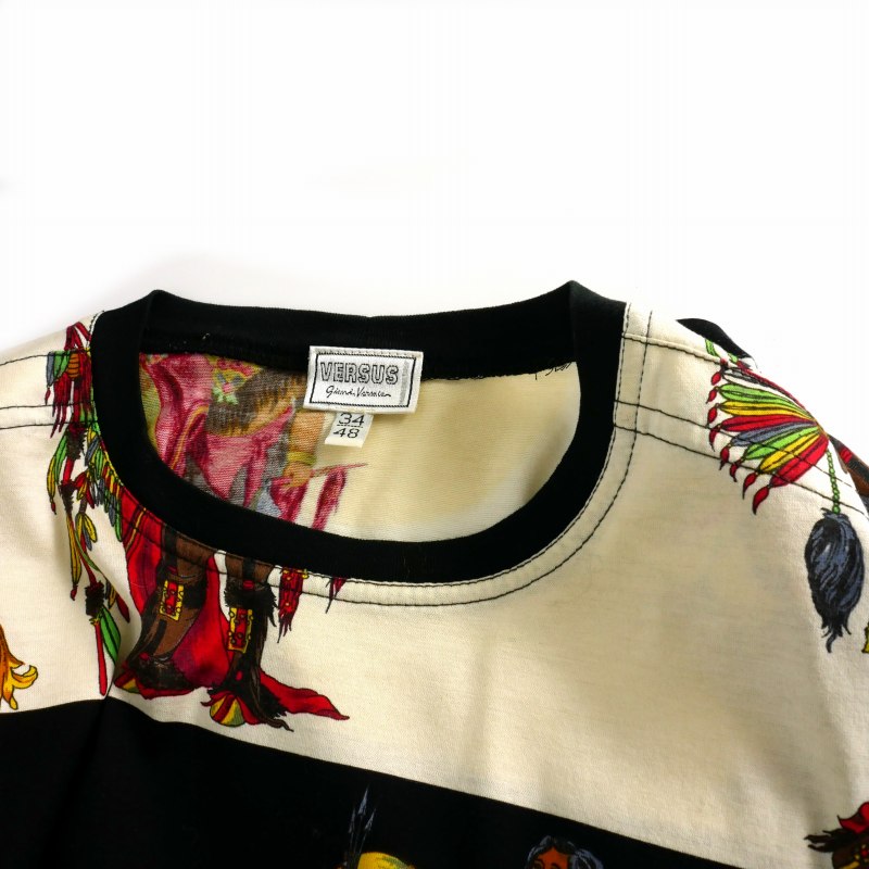 ヴェルサス VERSUS インディアン プリント 総柄 Tシャツ カットソー ヴェルサス VERSUS インディアン プリント 総柄 Tシャツ カットソー