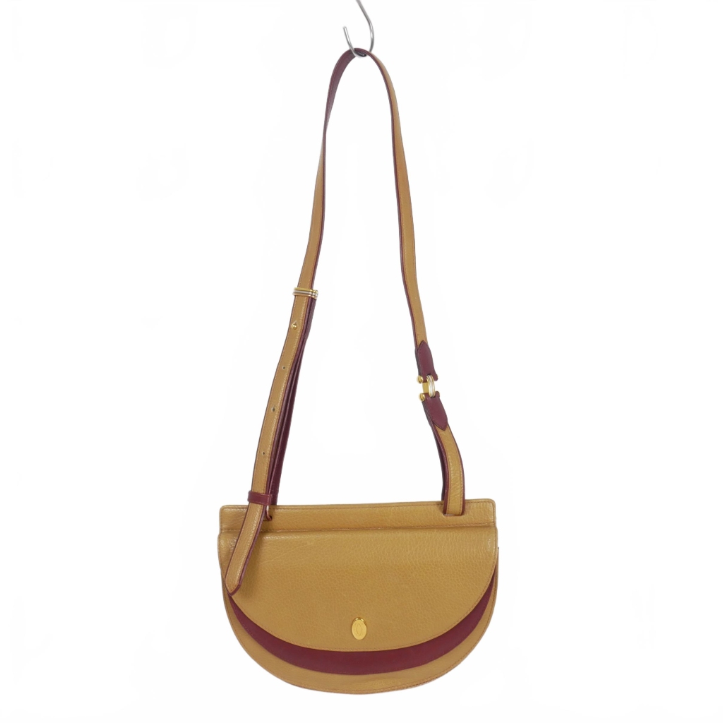 未使用品✨箱付き✨　カルティエ　マストライン　ハーフムーン　ケース カルティエ マストライン ハーフムーン ヴィンテージ Cartier