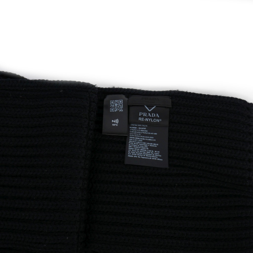 プラダ PRADA 三角プレート ニット マフラー UMS354 プラダ PRADA 三角プレート ニット マフラー UMS354 - メルカリ