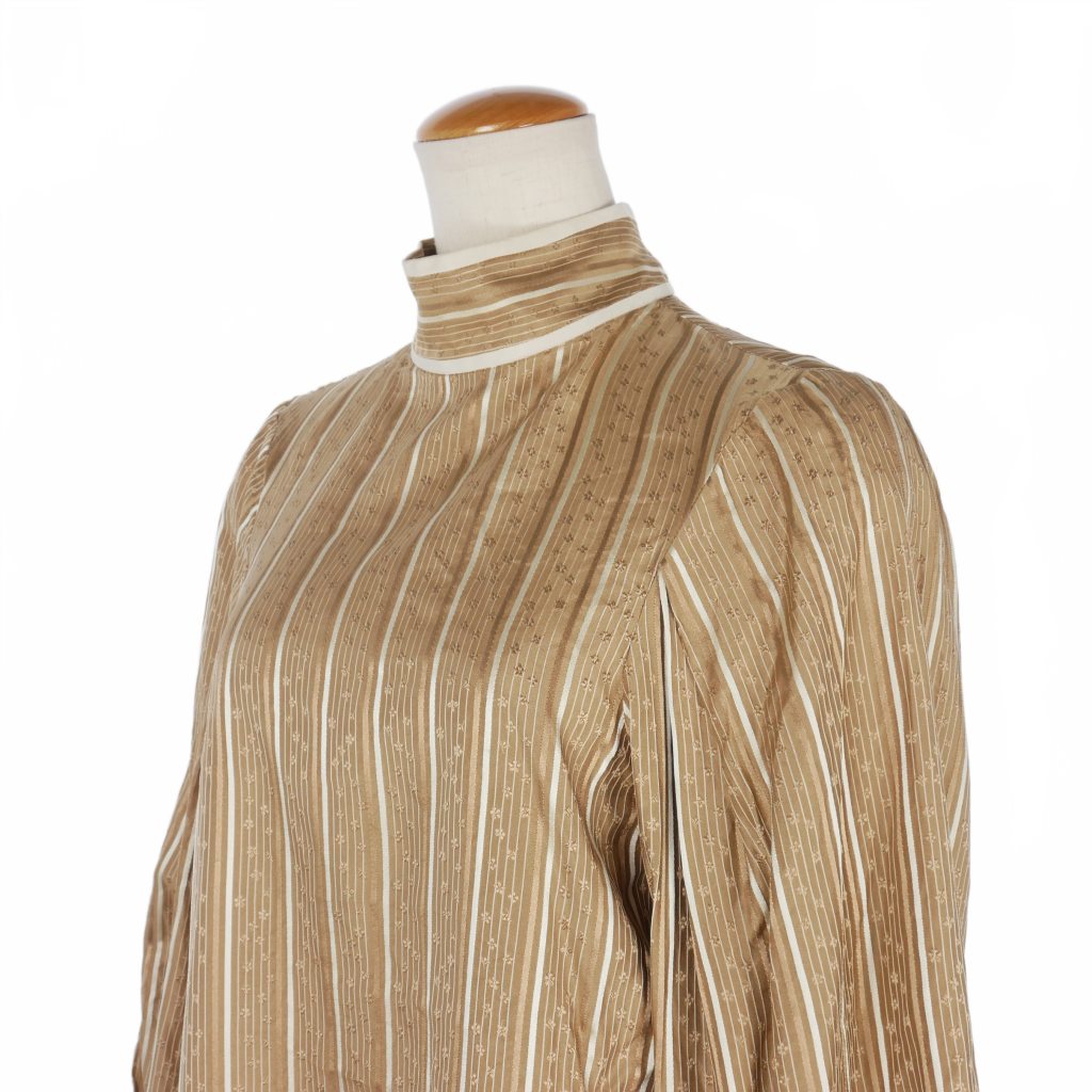 マメクロゴウチ Mame Kurogouchi Floral Stripe Silk Jacquard