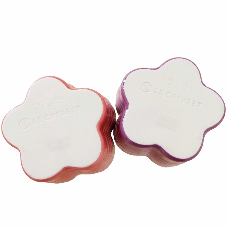 【未使用品】ルクルーゼ　ラムカン　ハート　フラワー 未使用品 ル クルーゼ Le Creuset Small Ramekin Flower