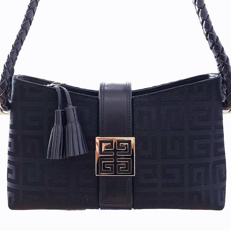 未使用品 ジバンシィ GIVENCHY タグ付 4G タッセル付き ショルダー 