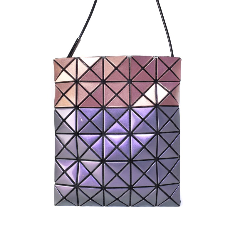 バオバオ イッセイミヤケ BAOBAO ISSEY MIYAKE ショルダーバッグ 