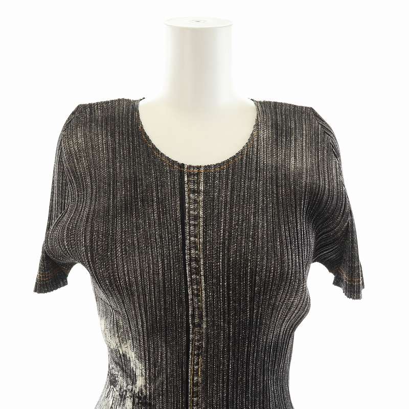 プリーツプリーズ イッセイミヤケ カットソー レディース　 シャツ 半袖 総柄 ISSEY MIYAKE イッセイミヤケ PLEATS PLEASE プリーツ 半袖