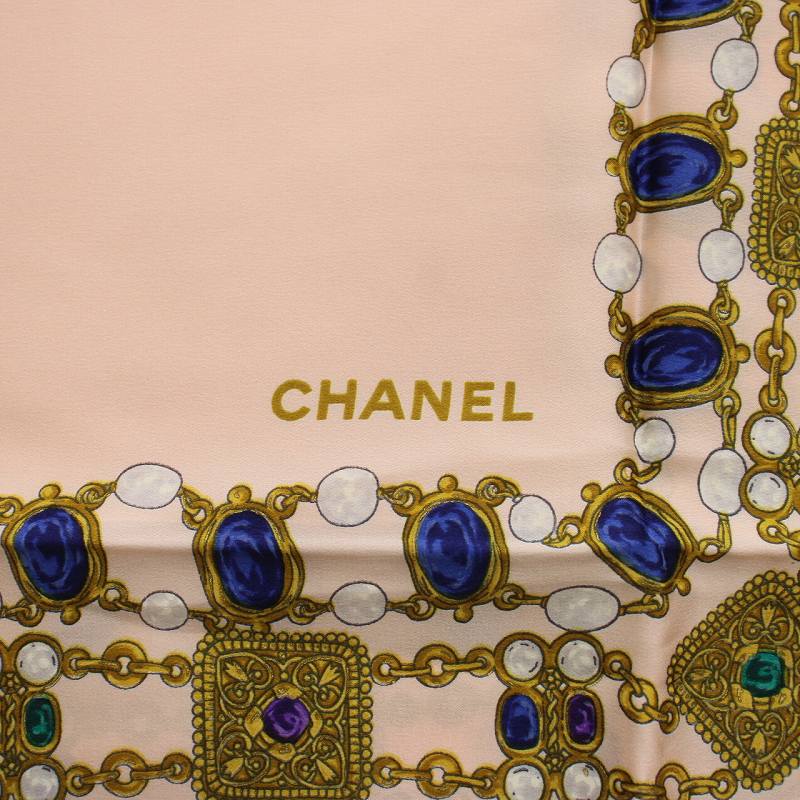 CHANEL 大判 スカーフ グリポア ジュエリー柄 ヴィンテージ CHANEL 大判 スカーフ グリポア ジュエリー柄 ヴィンテージ 宝石柄