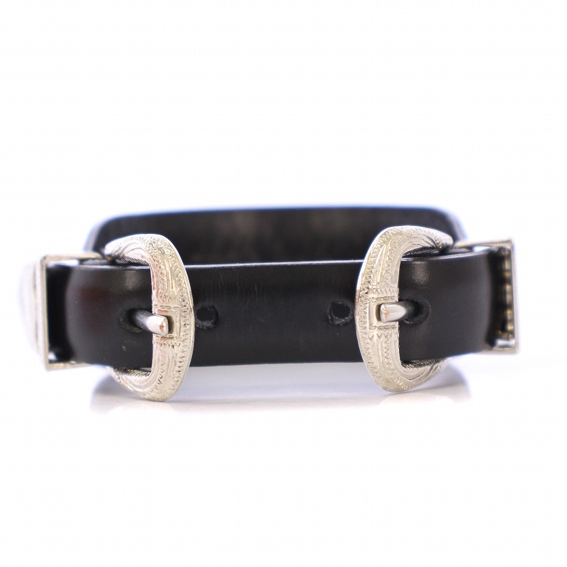 トーガ プルラ TOGA PULLA コンチョレザーバングル メタルパーツ バイ