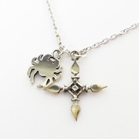 クロロのモチーフネックレス HUNTER×HUNTER 冨樫義博展 puzzle 美品 HUNTER×HUNTER 冨樫義博展 PUZZLE クロロ モチーフ