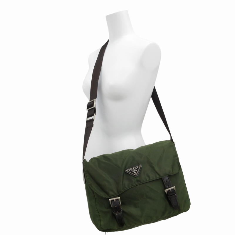 プラダ PRADA ショルダーバッグ 斜め掛け 三角プレート ベルト