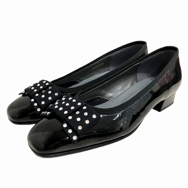 t.inaba イナバ パンプス t.inaba ティーイナバベルト付きエナメル